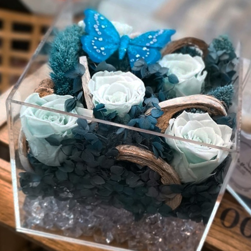 Sky Blue Preserved Roses Bloombox