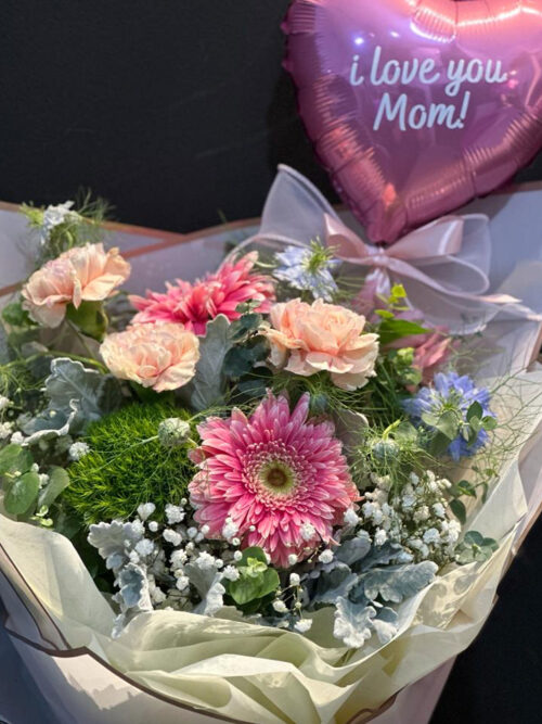 Special Pink Gerbera with holland carnation with balloon